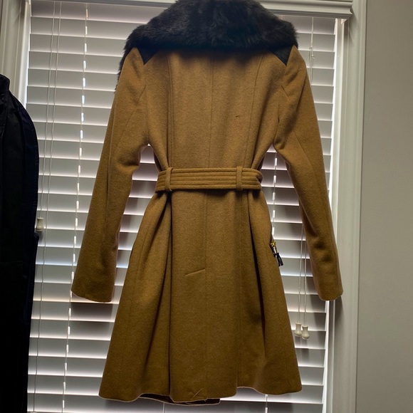 Faux fur coat size 0 beige - Picture 8 of 10